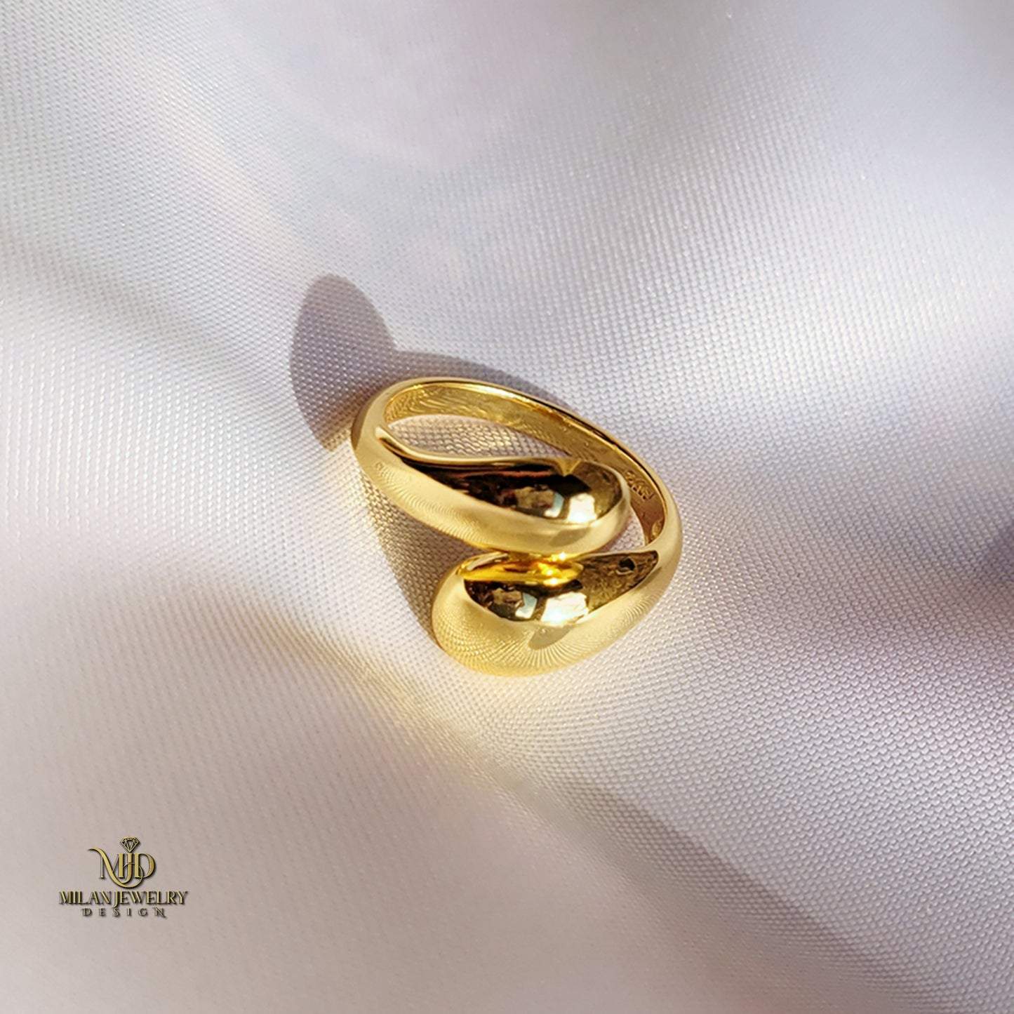 Bria Ring