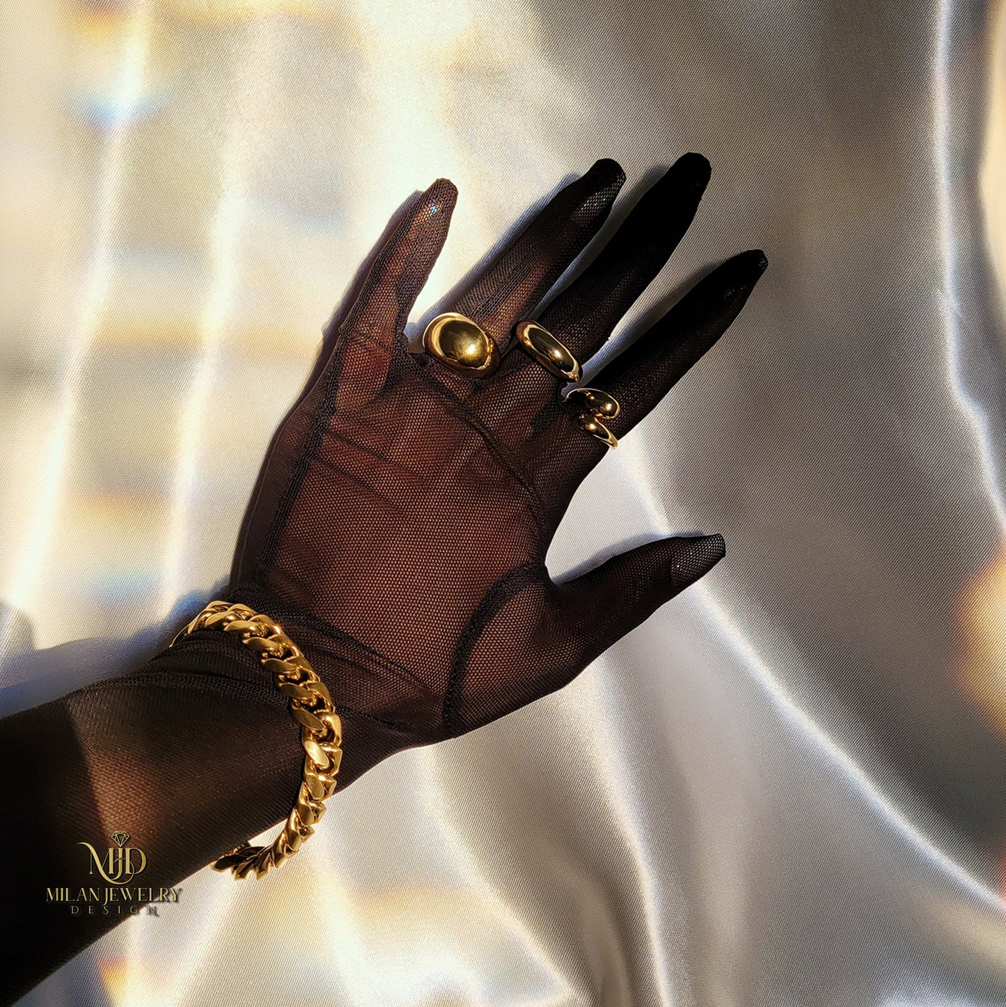 Regale Dome Ring