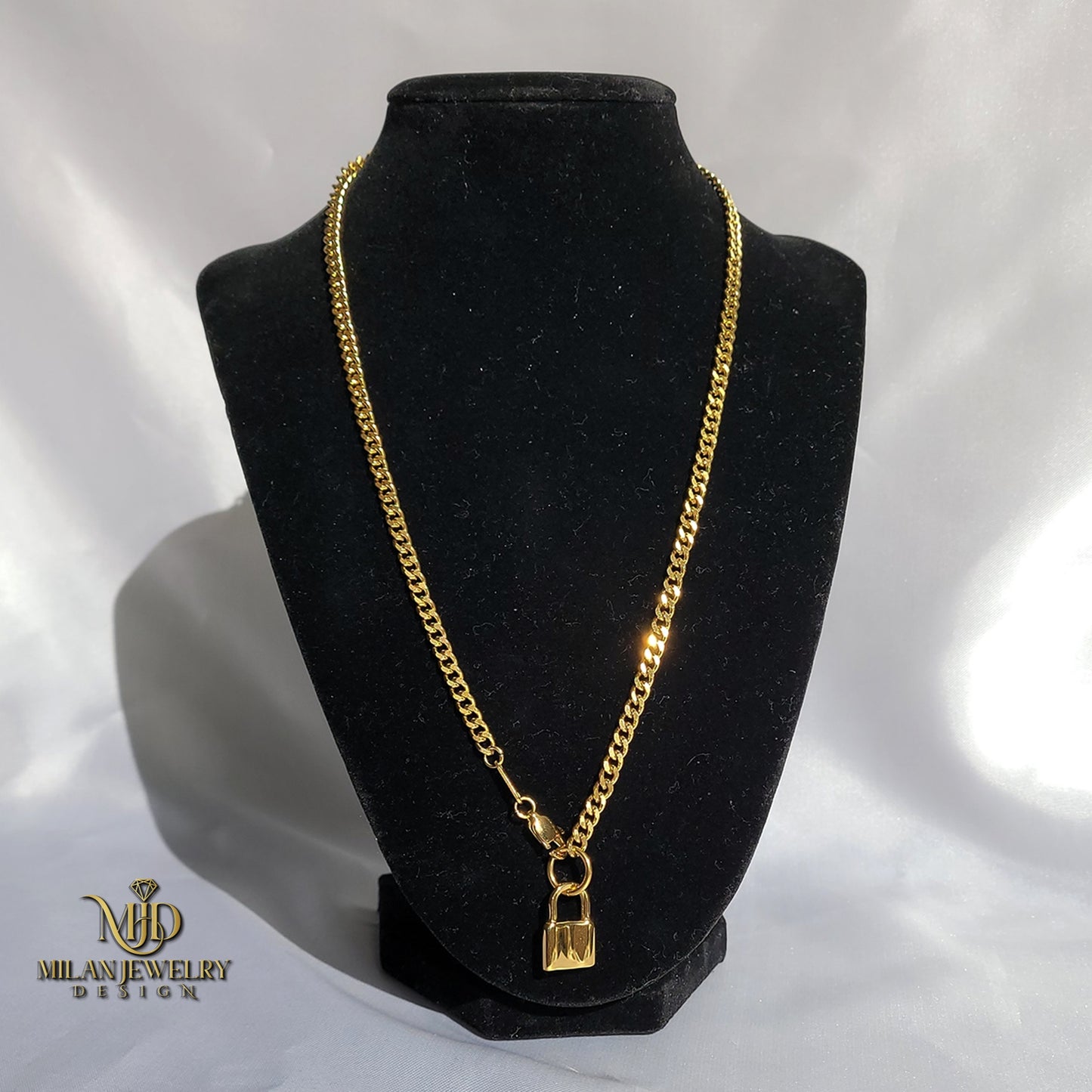 Nova Mini Lock Necklace