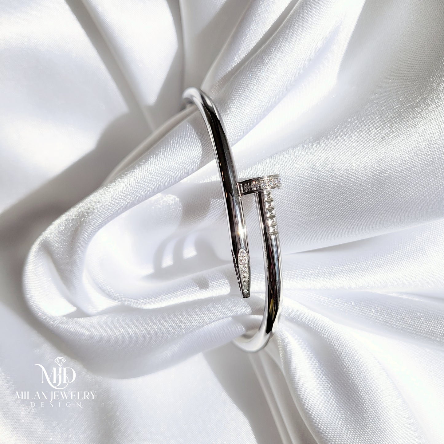 Cassie Nail Bangle