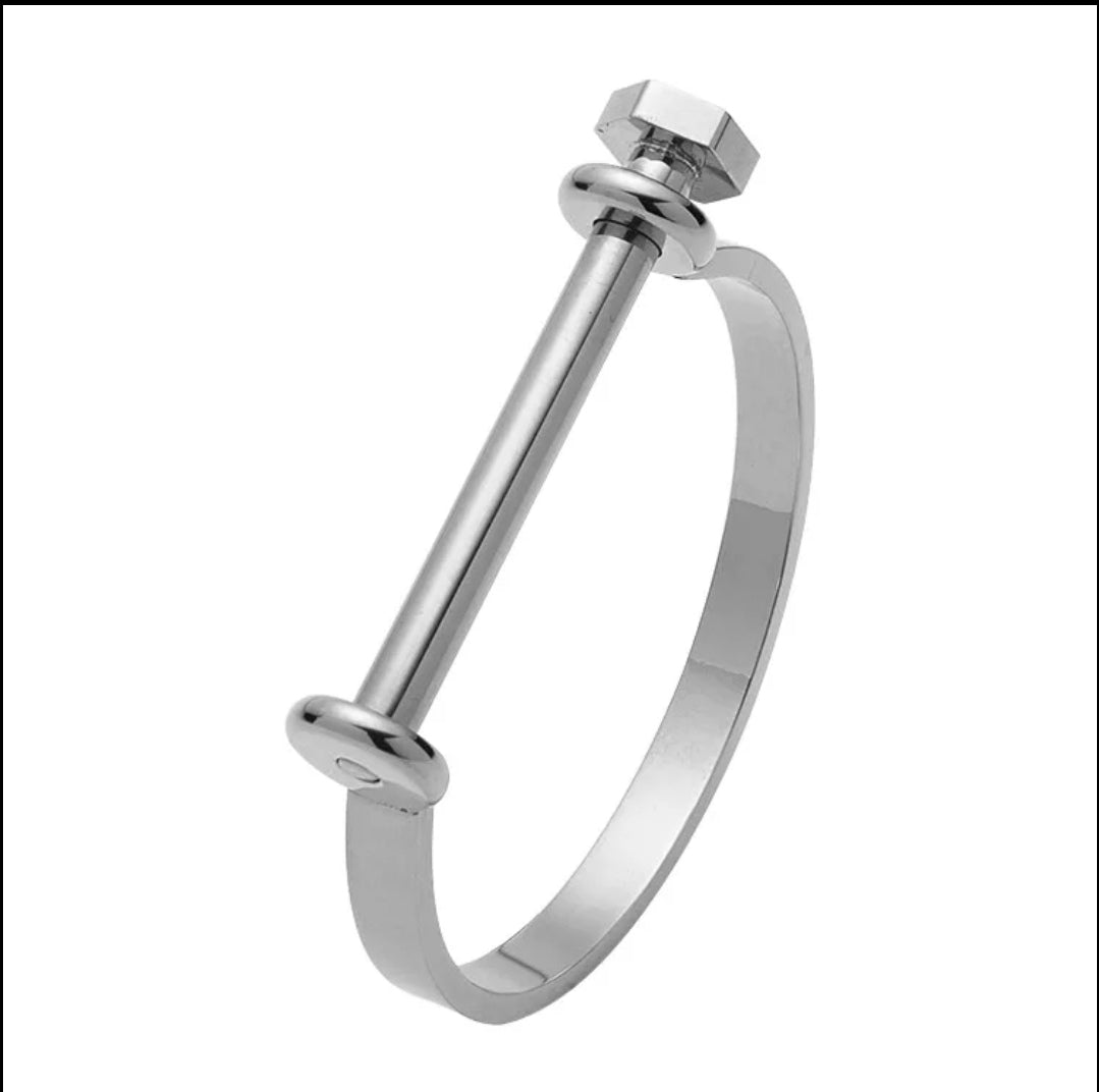 Valencia Screw Bangle
