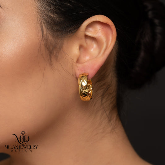 Scarlette Hoops
